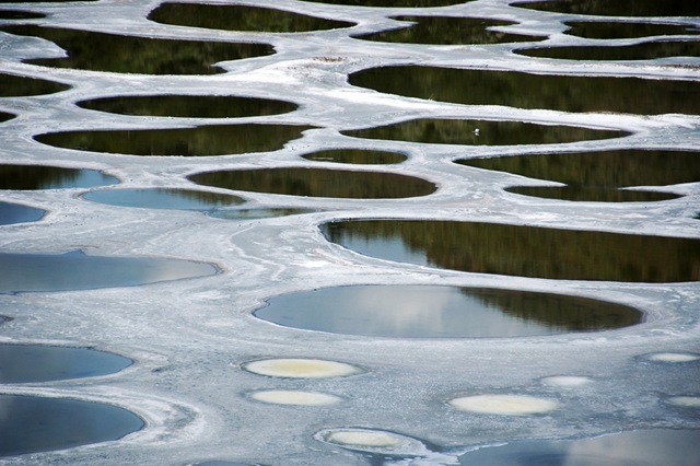 Пятнистое озеро Клилук, фотография