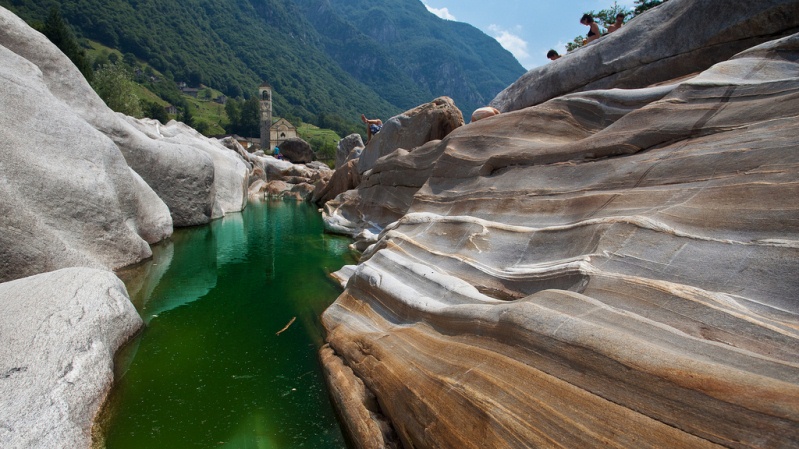 Верзаска - самая прозрачная река в мире, фотография