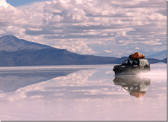 Солончак Уюни - соленое озеро Боливии, фотография