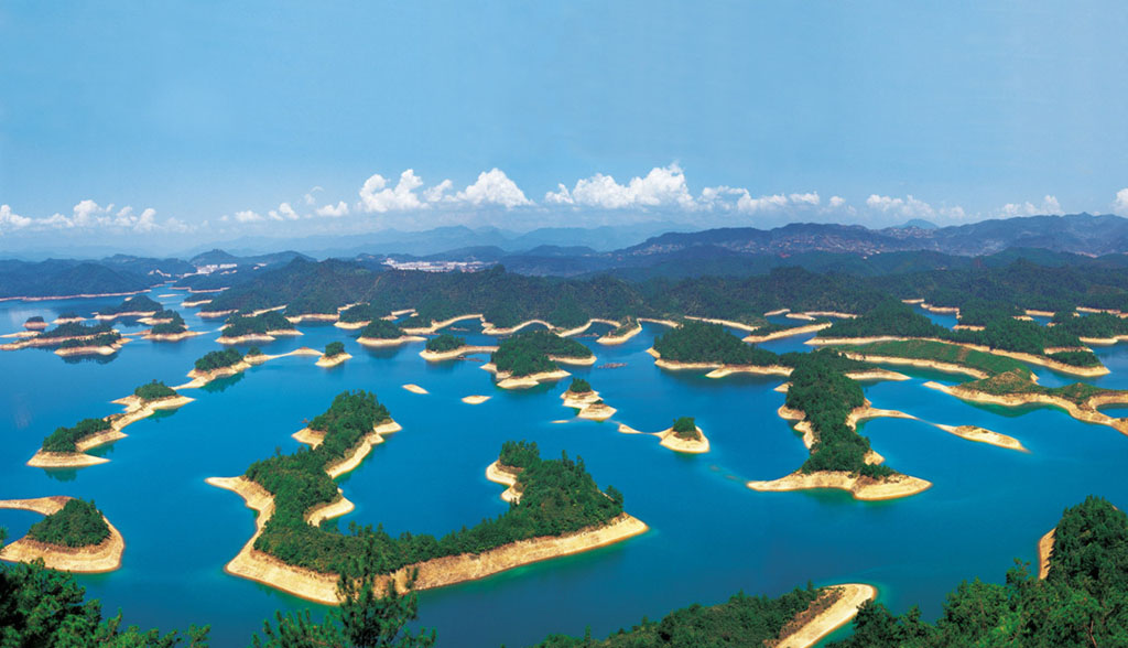 Цяньдаоху – озеро тысячи островов, фотография